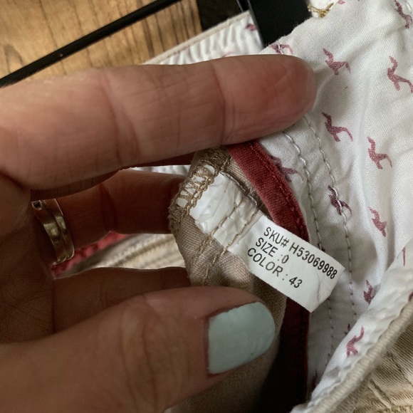 Hollister Co |  Khaki Shorts - Picture 7 of 7